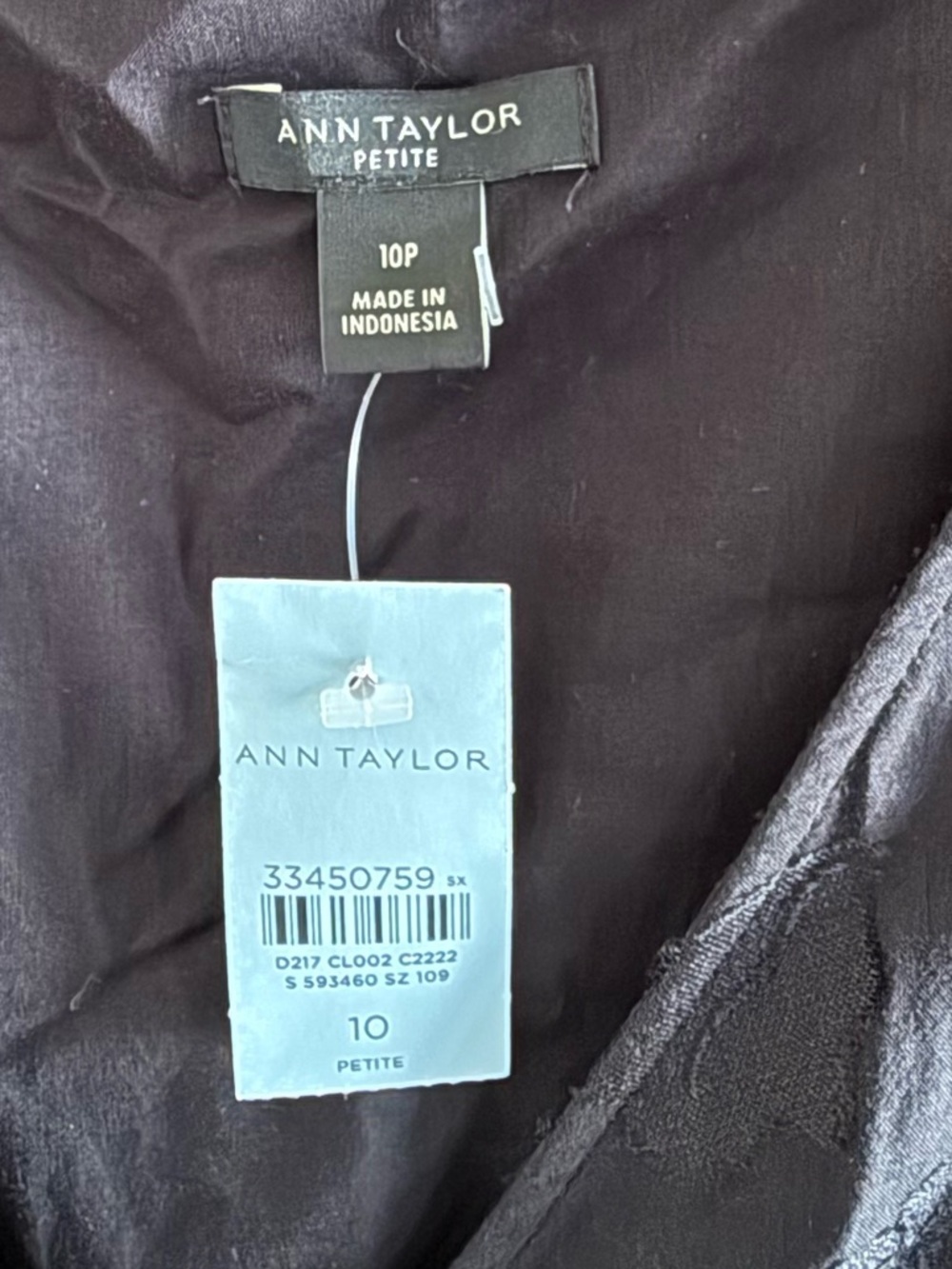 Ann Taylor Black Textured V-Neck Dress - Women's Size 10 Petite - Picture 5 of 5